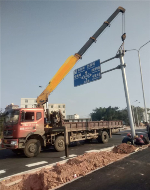 邵阳县设备吊装租赁吊车要用多大吊车